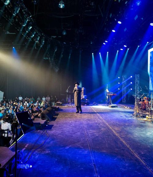 משתתפים באירוע פותחים שנה בטוב של תנועת נפגשים