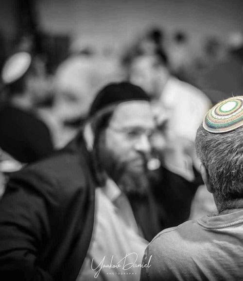 משתתפים באירוע נפגשים מחוץ לקופסה בעיר דוד