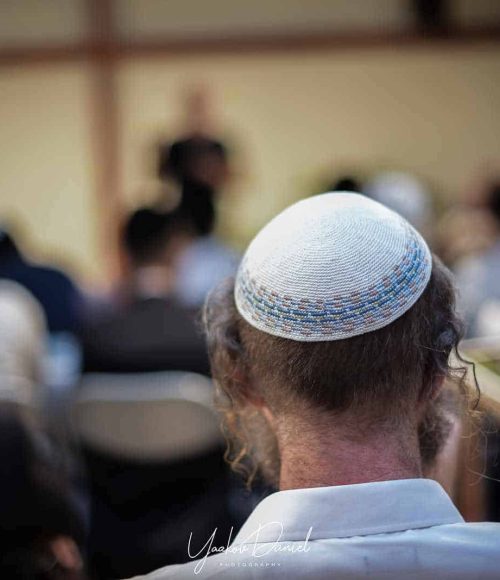 משתתפים באירוע נפגשים מחוץ לקופסה בעיר דוד