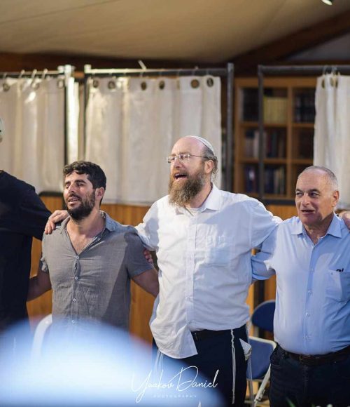 משתתפים באירוע נפגשים מחוץ לקופסה בעיר דוד
