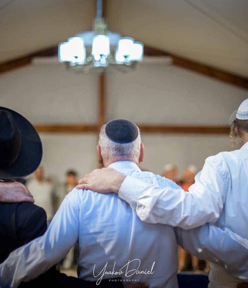 משתתפים באירוע נפגשים מחוץ לקופסה בעיר דוד
