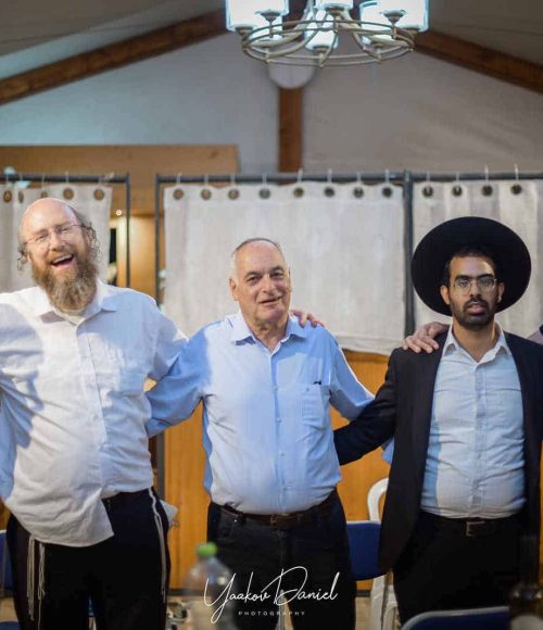 משתתפים באירוע נפגשים מחוץ לקופסה בעיר דוד