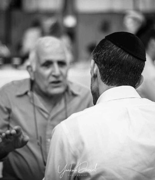 משתתפים באירוע נפגשים מחוץ לקופסה בעיר דוד