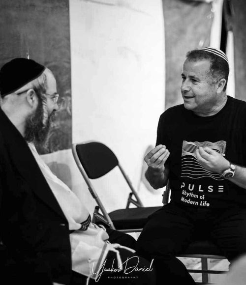 משתתפים באירוע נפגשים מחוץ לקופסה בעיר דוד