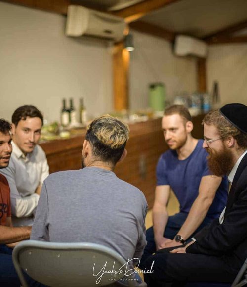 משתתפים באירוע נפגשים מחוץ לקופסה בעיר דוד